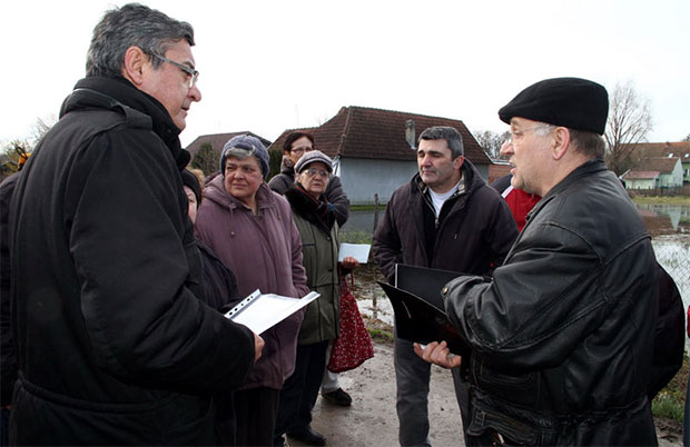 Fekalije po dvorištima