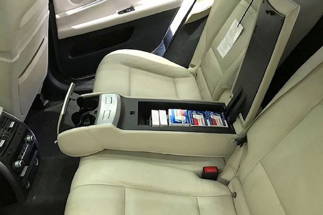 Carinici na Horgošu presreli automobil pun testosterona