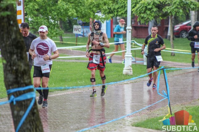 Palićki ultramaraton i pored loših vremenskih prilika privukao rekordan broj takmičara