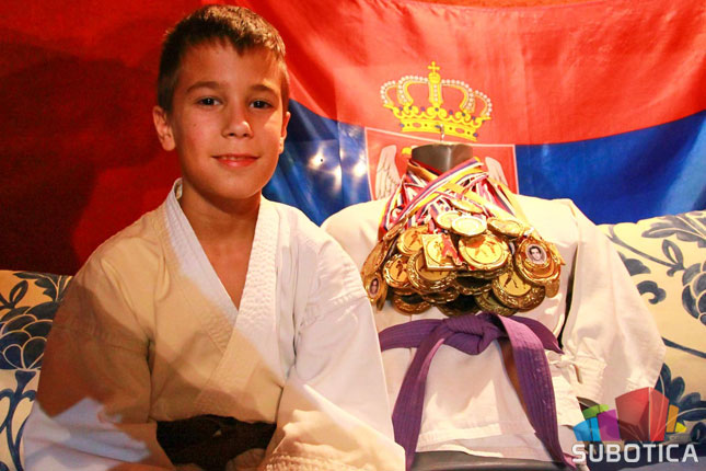 Oni dolaze: Stefan Ćeran, učenik OŠ "Kizur Ištvan" i član Karate kluba "Enpi"