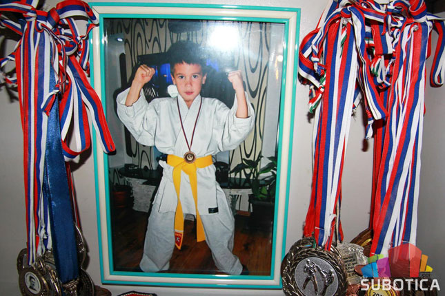 Oni dolaze: Stefan Ćeran, učenik OŠ "Kizur Ištvan" i član Karate kluba "Enpi"
