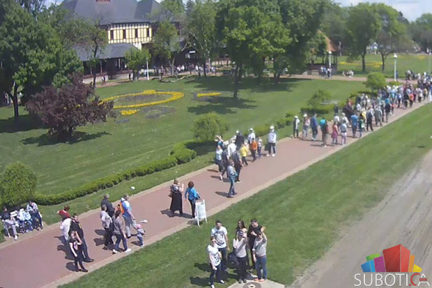 Više od 10.000 posetilaca na prvomajskom uranku na Paliću