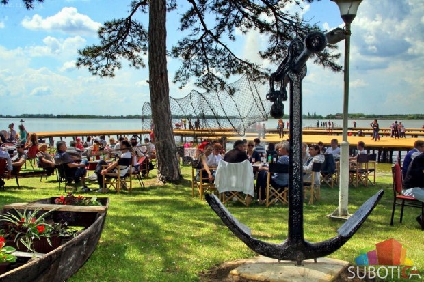 Više od 10.000 posetilaca na prvomajskom uranku na Paliću