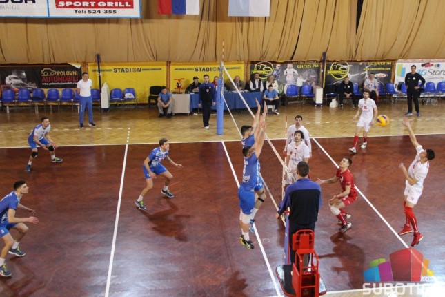 Odbojkaši Spartaka fantastičnom igrom savladali Mladi Radnik (3:0)