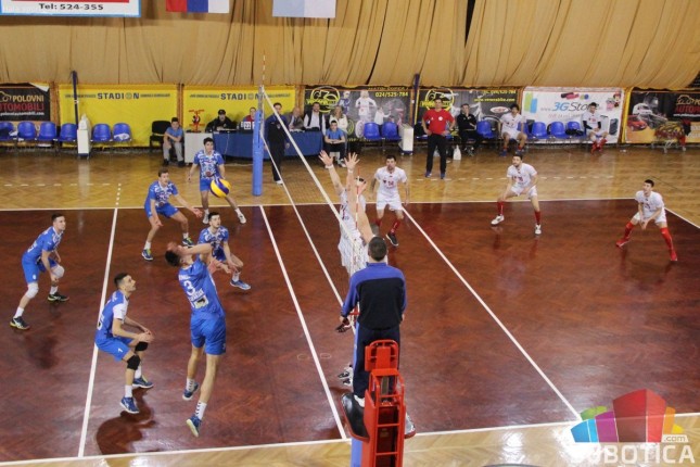 Odbojkaši Spartaka fantastičnom igrom savladali Mladi Radnik (3:0)