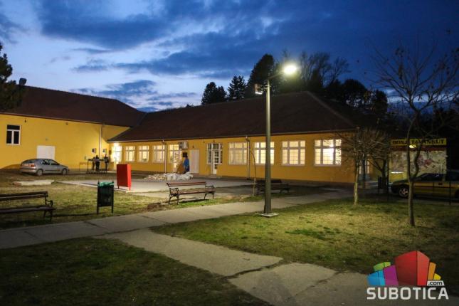 Pola Gornjeg Tavankuta muku muči sa uličnom rasvetom