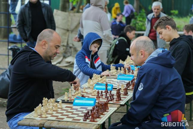 U Mini Jugoslaviji proslavljen Međunarodni praznik rada i otkriven spomenik Jovanu Mikiću