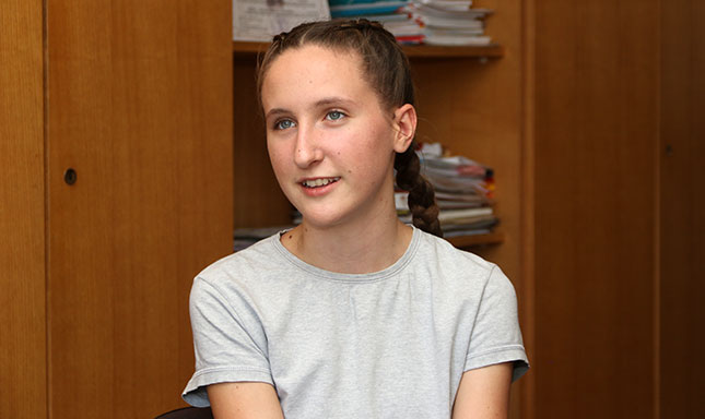 Oni dolaze: Emeše Kimeveš, učenica OŠ "Miroslav Antić"