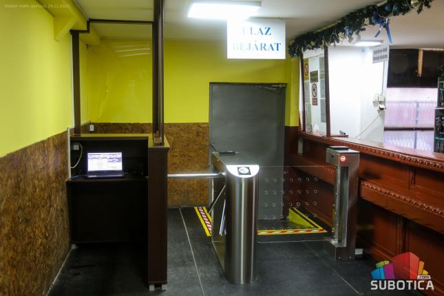 Klizališna sezona počinje 8. decembra, penzioneri mogu besplatno na bazen