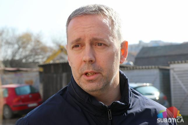 Teče rok za uklanjanje montažnih garaža u ulici Petra Lekovića