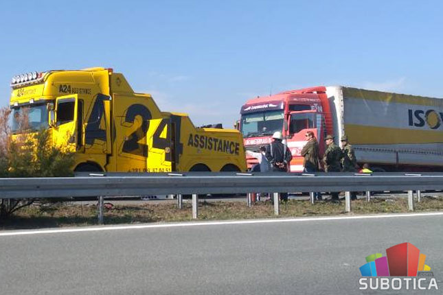 U lančanom sudaru kod Feketića poginulo troje ljudi - vozač „Masterplasta“ u pritvoru