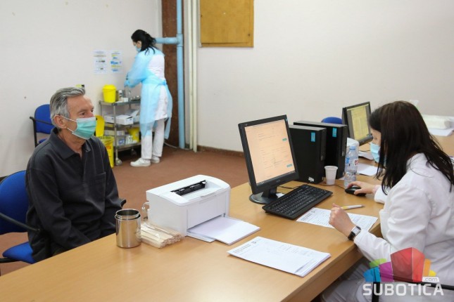 Počela revakcinacija građana "Sinofarm" vakcinom