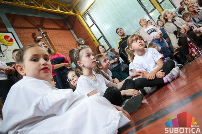 OŠ "Kizur Ištvan" obeležila šest decenija postojanja