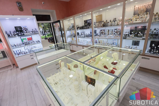 Prodavnica satova i nakita "Skala shop" obogatila ponudu nakitom brenda "Pandora"