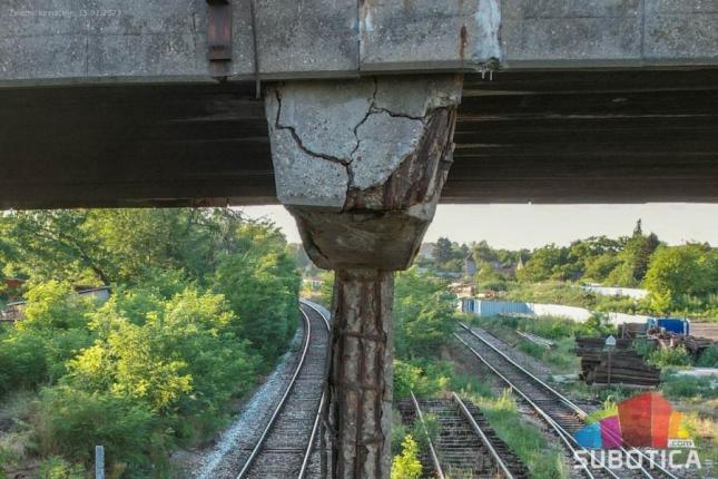 Majšanski most - umesto zatvaranja i saniranja, dodatno opterećenje?