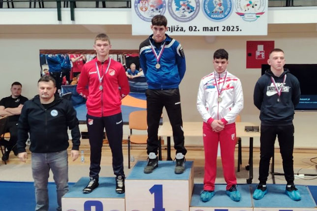 Rvanje: Spartak osvojio šest medalja na Prvenstvu Vojvodine