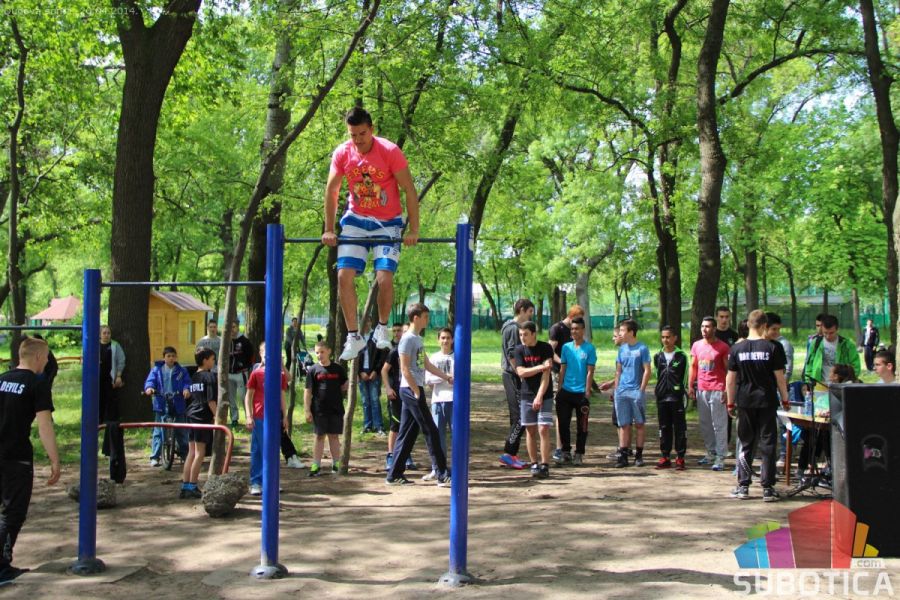 Šume, parkovi i staze na Paliću svakodnevni prostor za rekreaciju i vežbanje