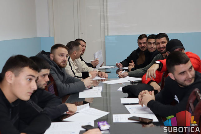 Mali fudbal: Održan žreb za Novogodišnji turnir, prve utakmice se igraju u nedelju