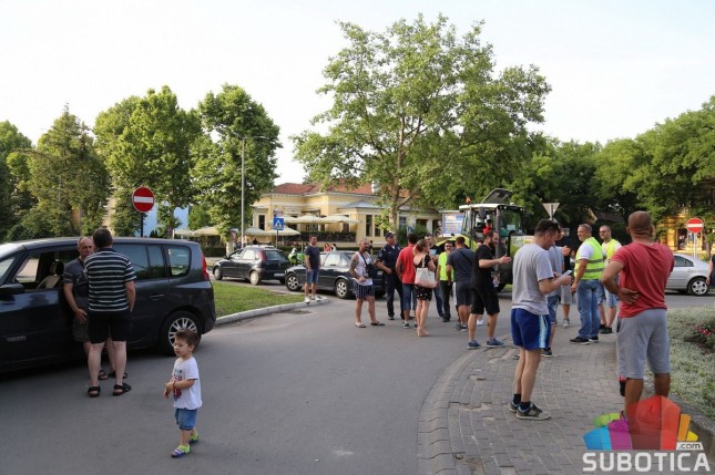 Nastavlja se protest nezadovoljnih vozača zbog cene goriva