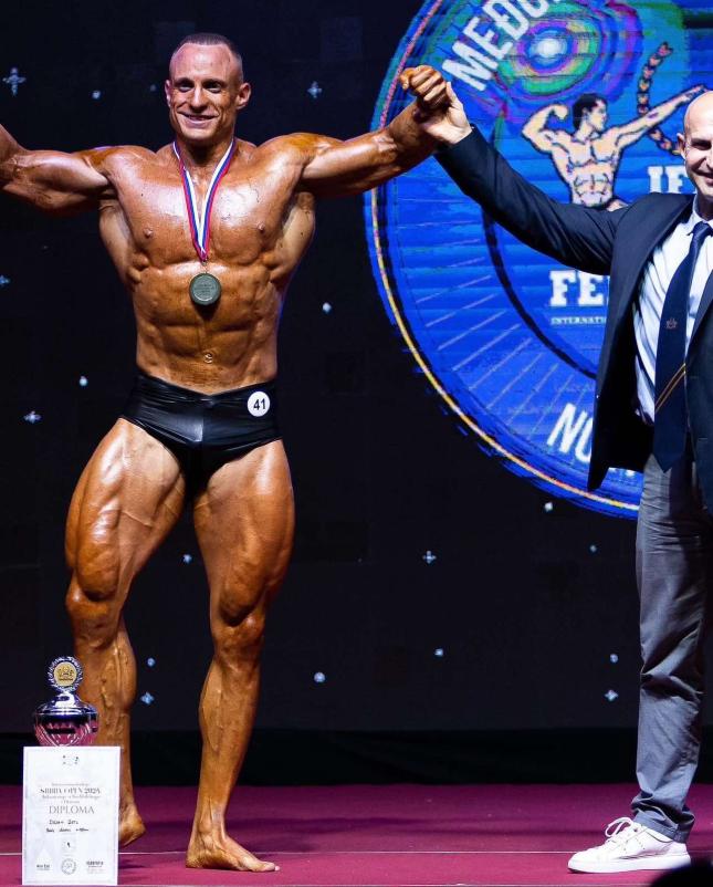 Bodibilding: Dejan Zetl vicešampion Balkana u izuzetnoj konkurenciji