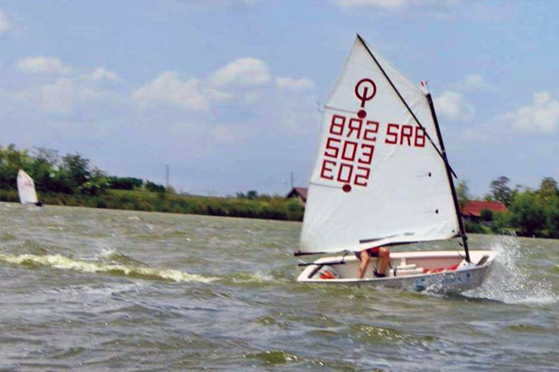 Pet medalja za Jedriličarski klub "Reful" na dve regate