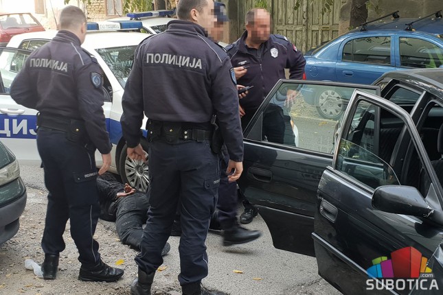 Filmska policijska potera - begunci privedeni, a više vozila oštećeno