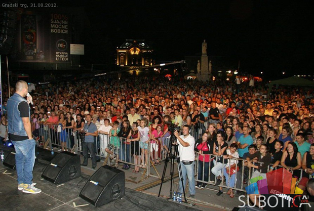 Veče izložbi i muzičkih dešavanja