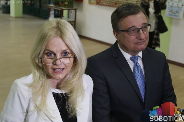 Pokrajinski sekretar, Mihalj Njilaš, posetio OŠ "Majšanski put"