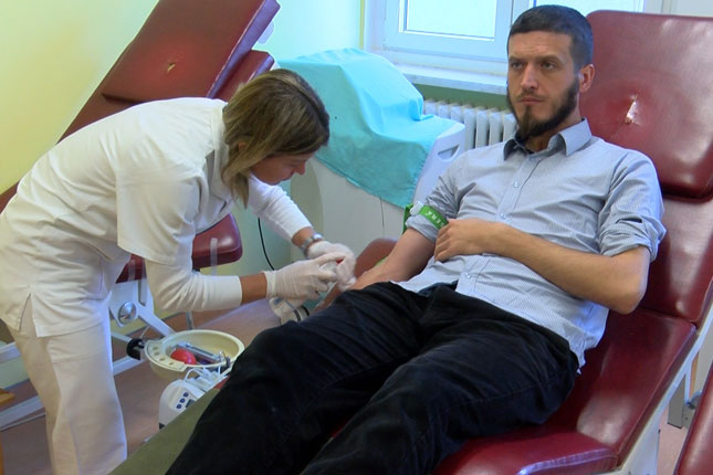 Predstavnici religijskih zajednica zajednički davali krv