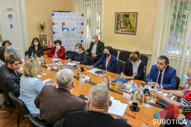 Ministarka Gordana Čomić posetila Hrvatski nacionalni savet