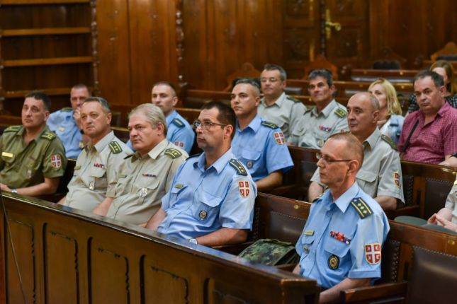 Gradonačelniku Bakiću uručena zahvalnica za doprinos jačanju Regionalnog centra Ministarstva odbrane