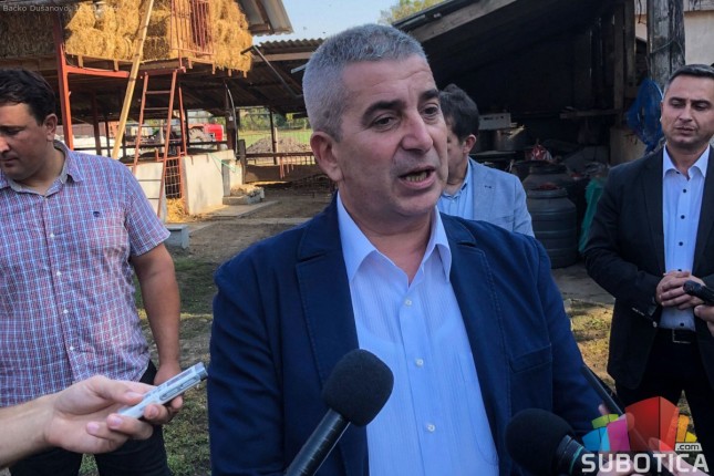 Ministar Nedimović u poseti subotičkim poljoprivrednicima