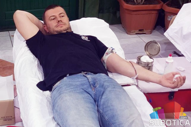 U Crvenom krstu održana akcija dobrovoljnog davanja krvi "Pokloni život"