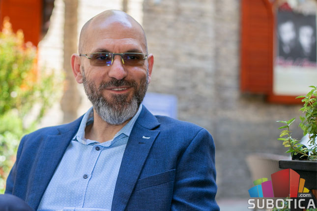 SUgrađani: Branimir Gajić - "Hajde ti, sine, nađi pravi posao!"