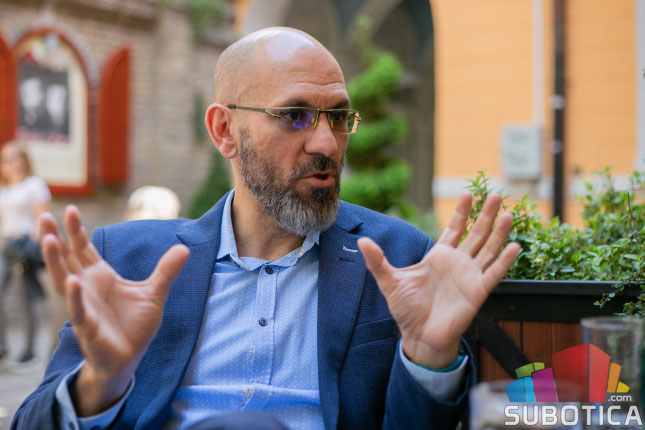 SUgrađani: Branimir Gajić - "Hajde ti, sine, nađi pravi posao!"