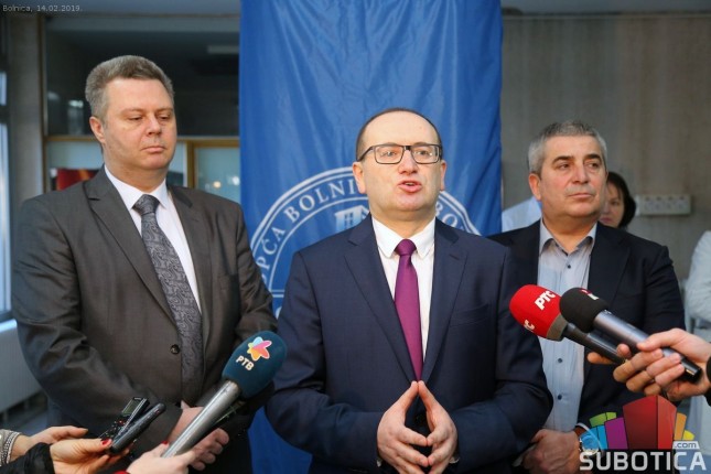 Bolnica dobila novi CT aparat