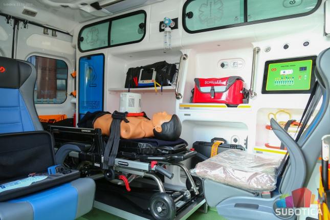 Subotički Dom zdravlja dobio još jedno sanitetsko vozilo
