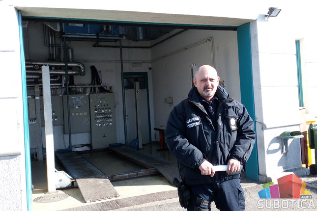 Krijumčari ljudi na razne načine pokušavaju da zavaraju carinike