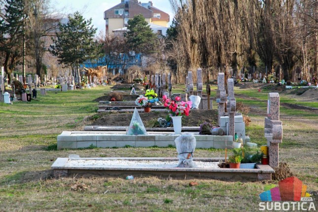 JKP "Pogrebno" spremno za predstojeće praznike, krađe još uvek teško rešiv problem