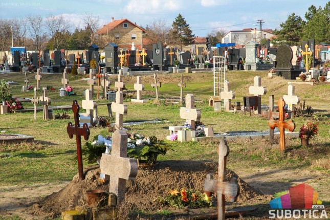 JKP "Pogrebno" spremno za predstojeće praznike, krađe još uvek teško rešiv problem