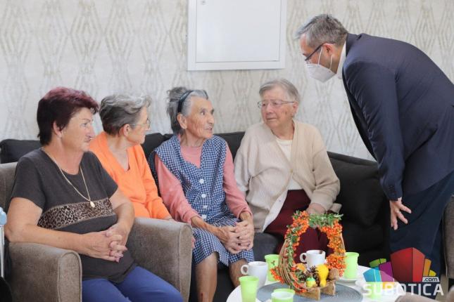 Obeležen Dan starih u Domu "Auxilium BB"