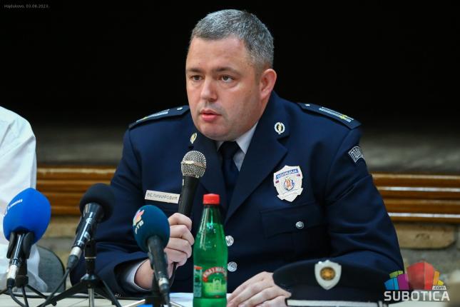 Meštani Hajdukova: Migranata je manje, taksisti nam prave probleme