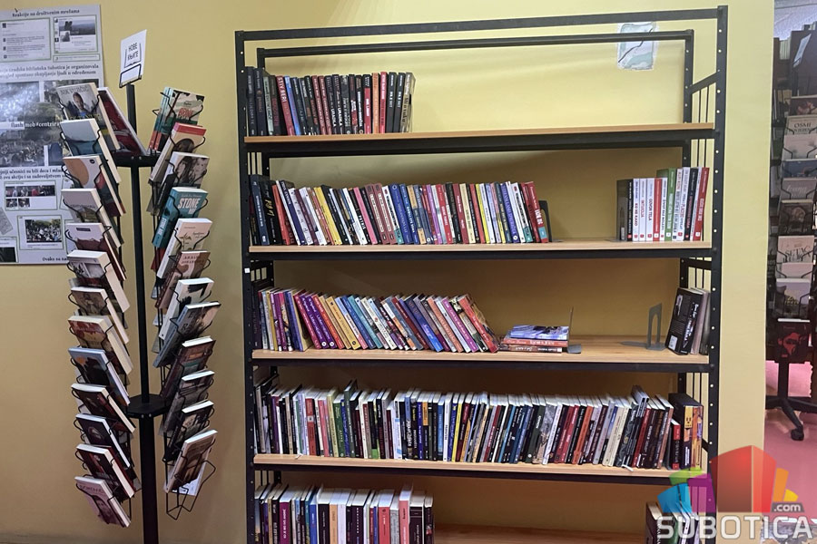 Leto u znaku trilera i ljubavnih romana – biblioteka puna čitalaca svih generacija