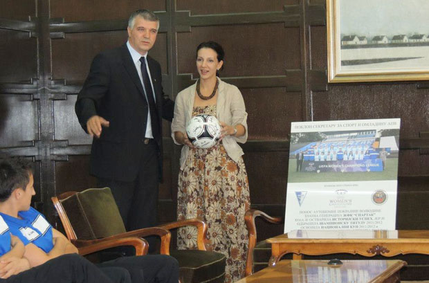 Delegacija ŽFK "Spartak" na prijemu u Novom Sadu
