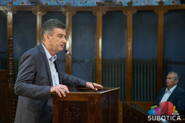 Prošlogodišnji budžet hvale i vlast i opozicija