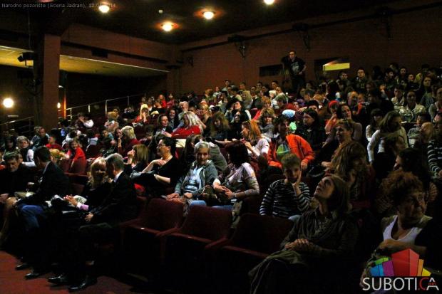 Održana premijera predstave "Engleske ruže"