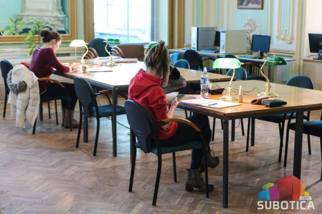 U toku radovi na obe čitaonice u Gradskoj biblioteci