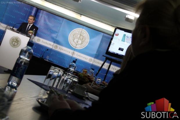 Jene Maglai najavio smanjenje troškova