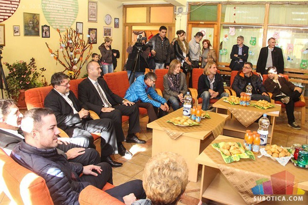 Poslanica Bundestaga posetila prihvatilište za migrante