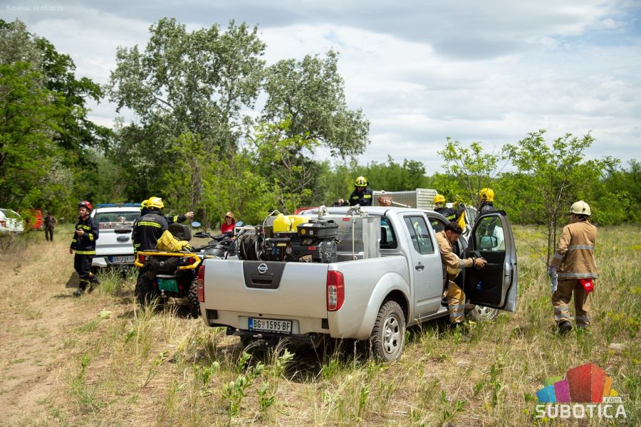 Vatrogasci uvežbavali gašenje šumskih požara, pa odmah intervenisali na terenu